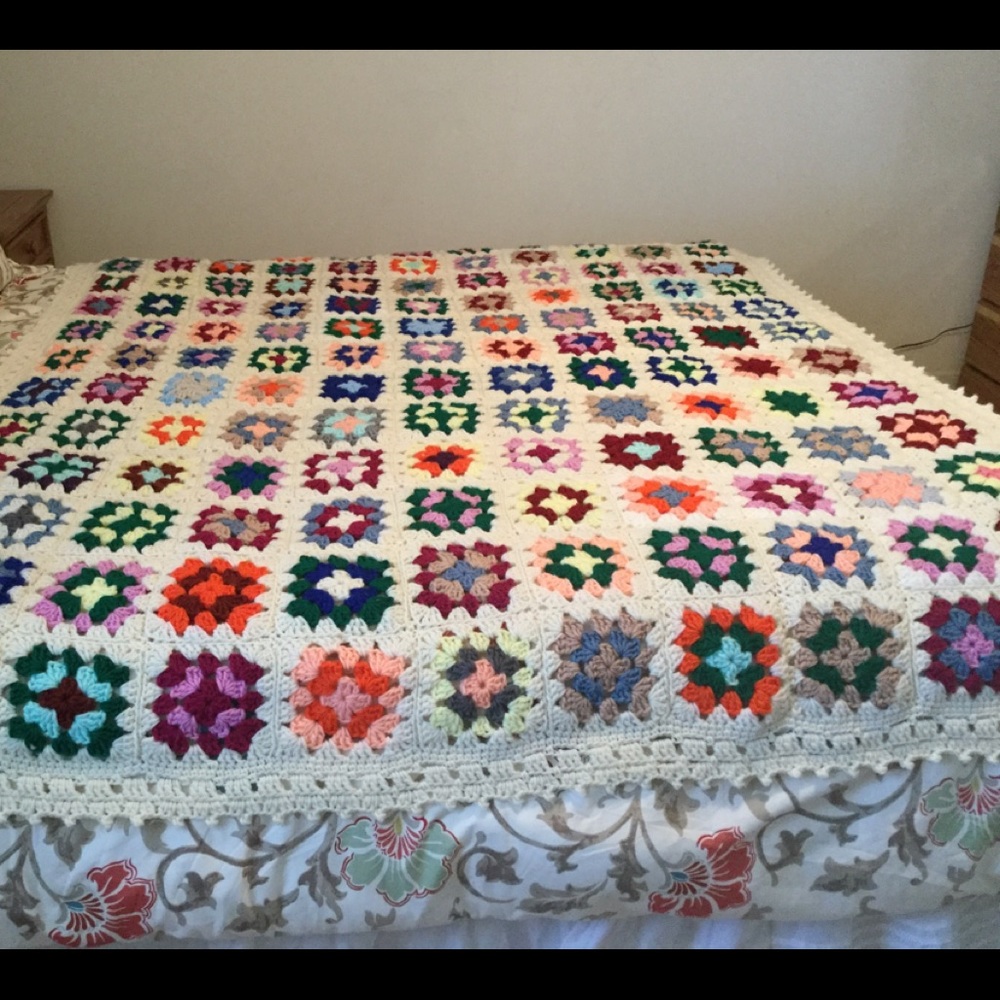 Handmade crotchet blanket/throw.  70 x 62 - Picture 2 of 4